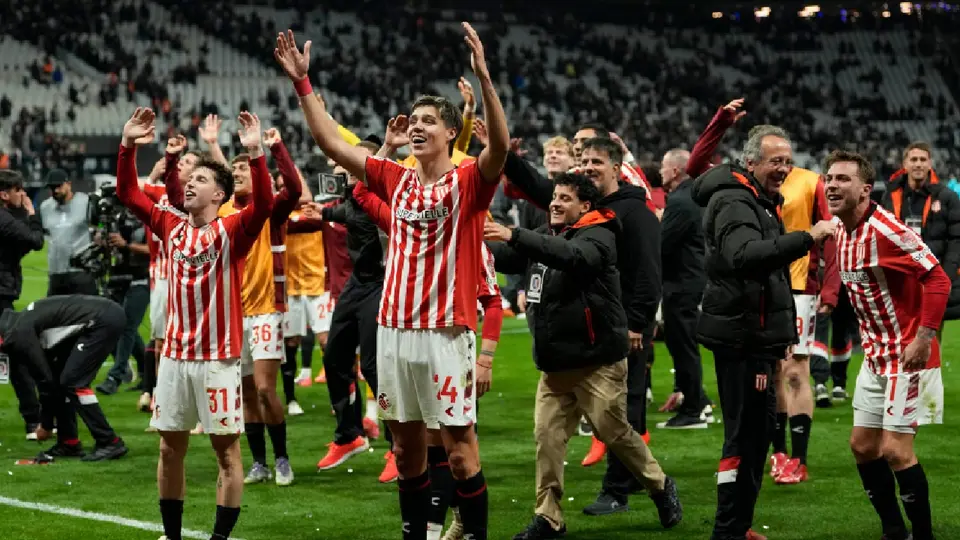 Estudiantes de la Plata llega a Semifinales de Libertadores tras eliminar a Corinthians