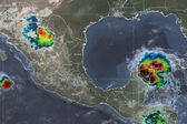 Huracán Beryl toca tierra; registra vientos de 175 kilómetros por hora