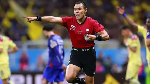 Carlos Salcedo y Ruso Zamogilny recuerdan arbitraje del América vs Cruz Azul: “Nada cambiará”