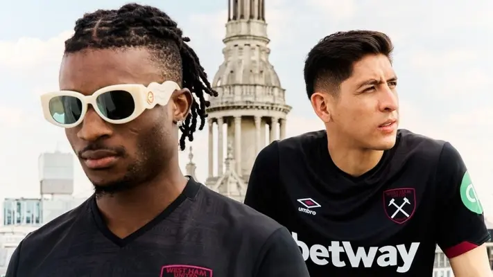 ¡Joyita! Presentan el uniforme de visita del West Ham para la próxima campaña