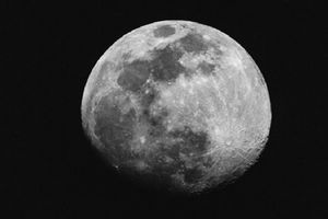 Grupos de astrónomos proponen crear un reloj lunar ¿Para qué serviría?