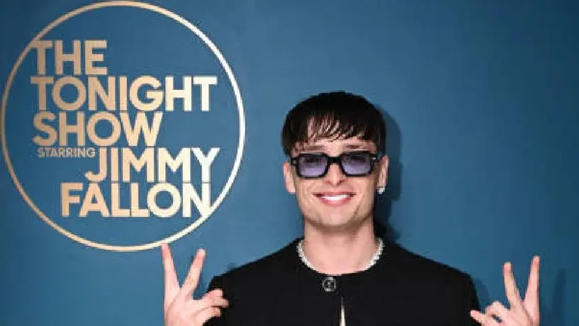 Peso Pluma vuelve al show “The Tonight Show starring Jimmy Fallon”