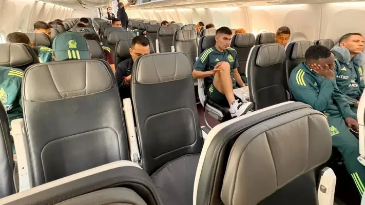 Selección Mexicana se encuentra varada en el Aeropuerto de la CDMX por exceso de carga