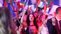 Extrema derecha gana primera vuelta de elecciones en Francia