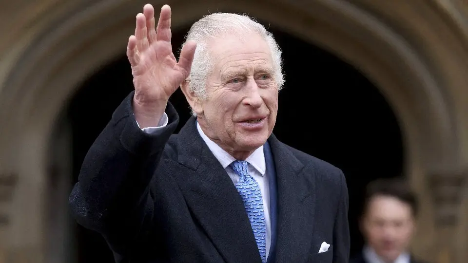 ¿Rey Carlos III de Inglaterra dejará el trono o continuará? ¿Quién sería su sucesor?