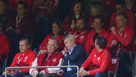 Javier Aguirre y Rafael Márquez presentes en el Nemesio Diez en Toluca ante San Luis