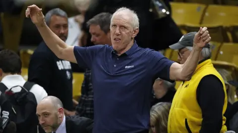 Fallece Bill Walton comentarista y exjugador de la NBA