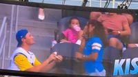¡Ya no creo en el amor! Fan de los Rams pide matrimonio y termina rechazado