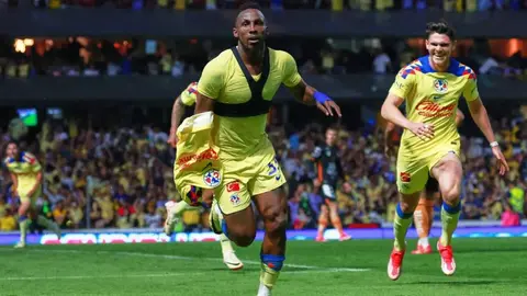 ¡Con ritmo! Músico reacciona a gol de Julián Quiñones entre América vs Pachuca