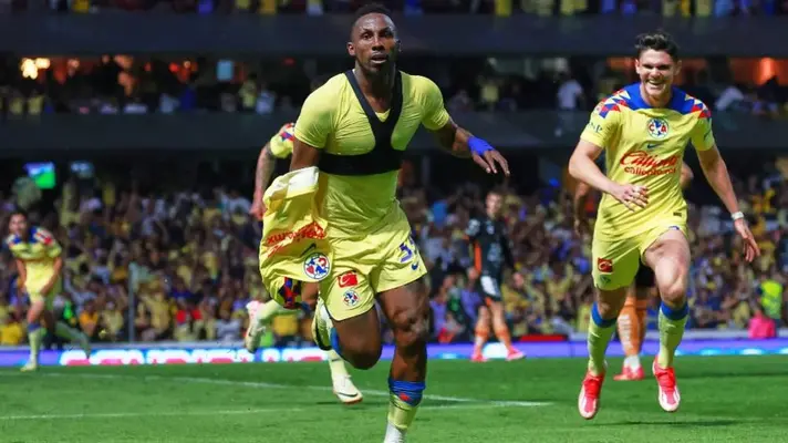 ¡Con ritmo! Músico reacciona a gol de Julián Quiñones entre América vs Pachuca