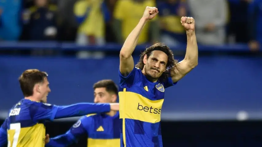 Edinson Cavani mantiene la buena racha | AP
