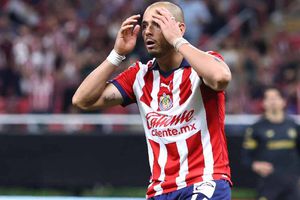 Xolos de Tijuana se burla de Chicharito Hernández... ¡En pleno partido!