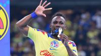 Julián Quiñones es el futbolista en activo con más títulos en la Liga MX