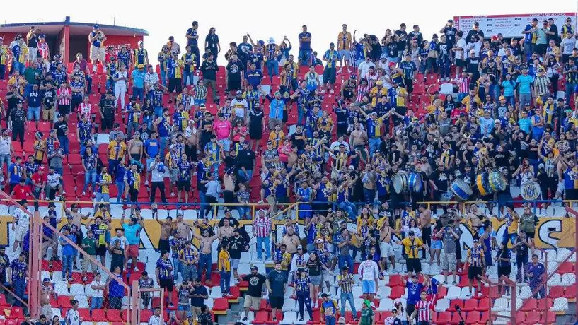 Atlético de San Luis prohibirá el acceso de su porra tras incidentes ante América