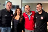 ¡Llegó La Patrona! Eva Longoria visita concentración de Necaxa en Leagues Cup