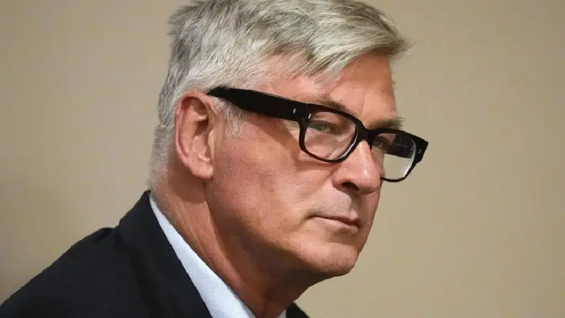 Inicia juicio en contra de Alec Baldwin por homicidio involuntario en "Rust"