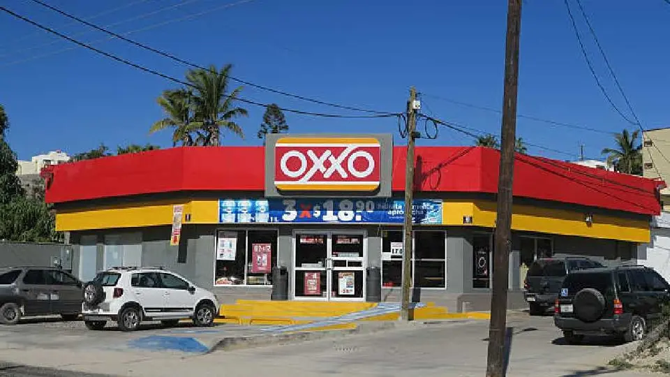Cierran todas las tiendas Oxxo en municipio de México por inseguridad