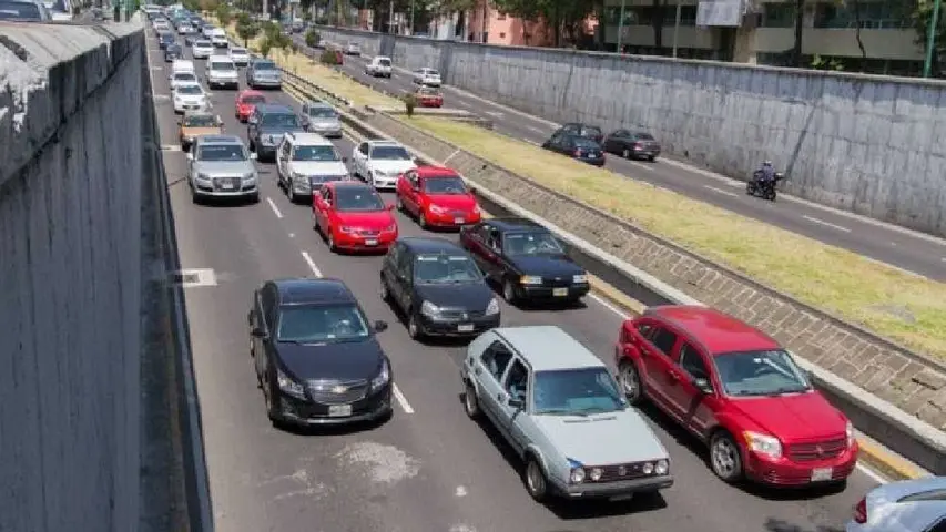 El Programa Hoy No Circula aplica de lunes a sábado. / Secretaría del Medio Ambiente