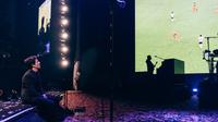 The Killers 'pausa' su concierto en Londres para ver el Inglaterra vs Países Bajos