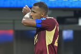 Venezuela derrota a México por primera vez en la historia y le complica el panorama en Copa América