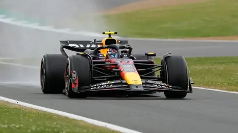 Checo Pérez queda fuera de la qualy en Hungría tras chocar en Q1