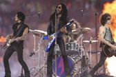 Lenny Kravitz acapara la previa de la Final de Champions League con espectacular show musical