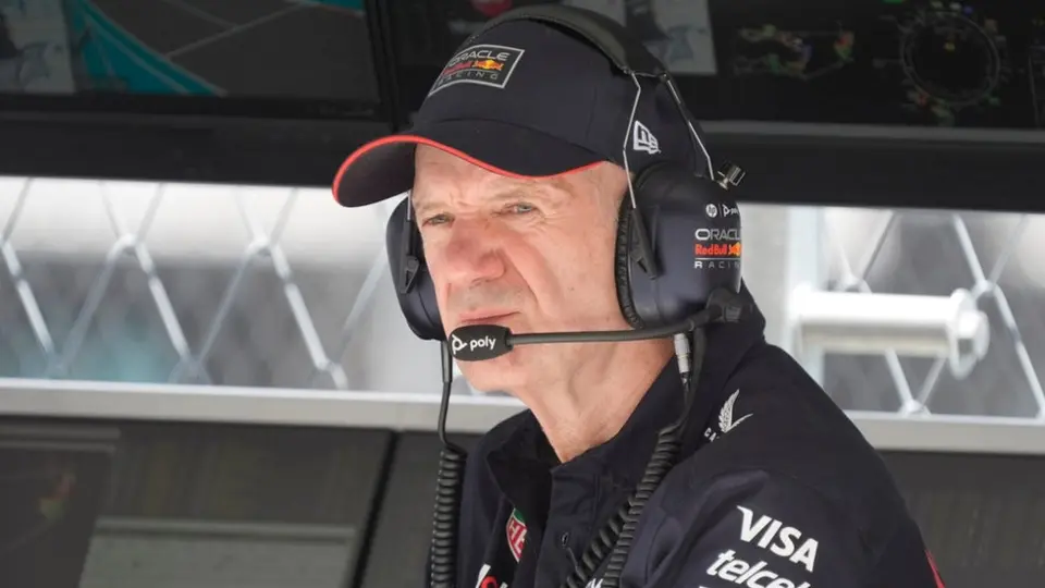 Adrian Newey apunta a llegar a Ferrari con un contrato millonario