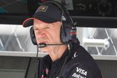 Adrian Newey apunta a llegar a Ferrari con un contrato millonario