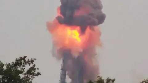 Enorme explosión sacude las instalaciones de SpaceX en Texas