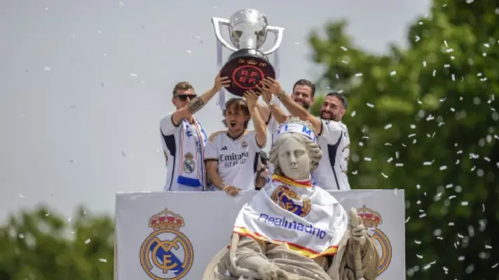 “Un día terrible para el balón, para el futbol”: Vinicius Junior y Madrid reaccionan al adiós de Kroos