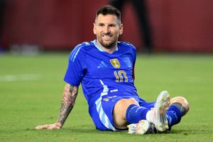 El mundo del futbol manda felicitaciones a Lionel Messi por su cumpleaños