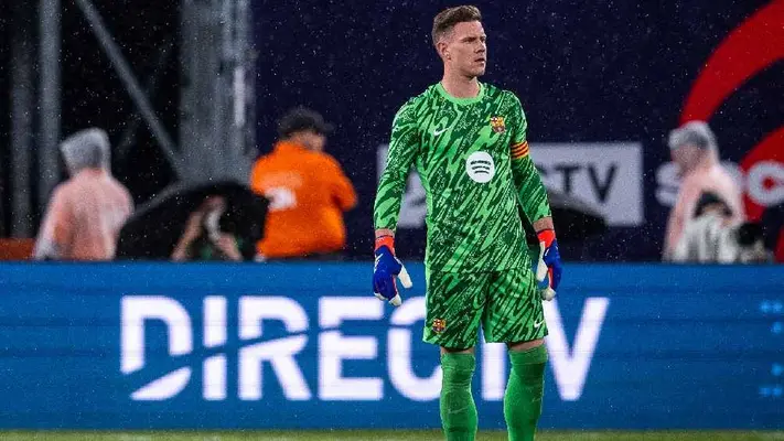 Ter Stegen festeja su primer partido con Barcelona en la temporada