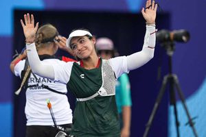 Ana Vázquez 'defiende' a la CONADE tras polémica con Becas: 'Están haciendo algo al respecto'