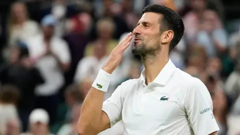 Djokovic avanza a Semifinales de Wimbledon sin jugar tras retiro de De Minaur