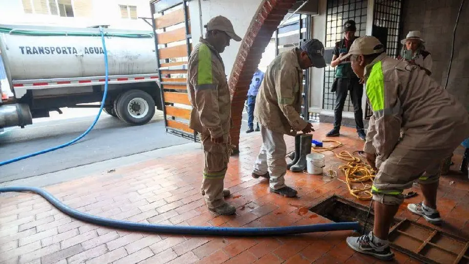 ¿Cómo solicitar el servicio de limpieza de tinacos y cisternas GRATIS en la CDMX 2024?