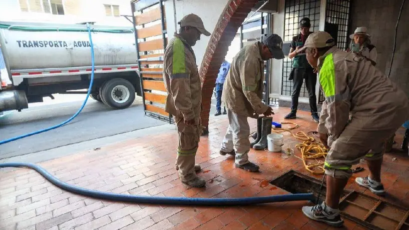 ¿Cómo solicitar el servicio de limpieza de tinacos y cisternas GRATIS en la CDMX 2024?