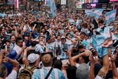 ¡Times Square albiceleste! Afición de Argentina 'invandió' Nueva York previo al juego ante Chile en Copa América
