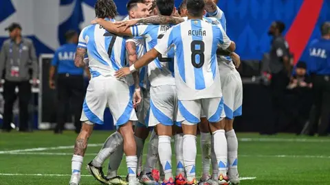 Argentina sufrió pero venció a Canadá en el inicio de la Copa América