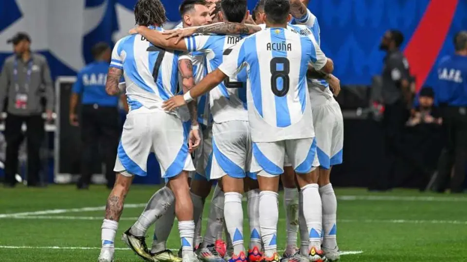 Argentina sufrió pero venció a Canadá en el inicio de la Copa América