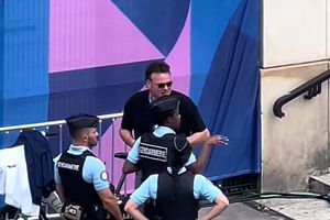 ¿Lo llevaron preso? Policía francesa le da un 'estate quieto' a Faitelson en París