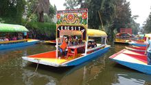 Suben costos de trajineras, mariachis y hasta de cervezas en Xochimilco ¡Tenemos las nuevas tarifas!