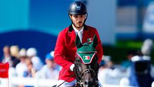 Andrés Azcárraga cae de su caballo y queda sin opción de medalla en la final de Ecuestre en París 2024