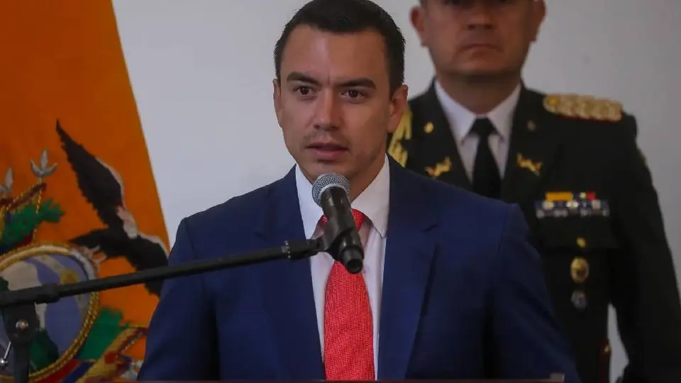 Abogados mexicanos ha presentado una denuncia ante la (FGR) en contra del presidente de Ecuador