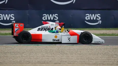 ¡A la leyenda! Vettel rindió homenaje a Ayrton Senna previo al GP de Emilia-Romagna