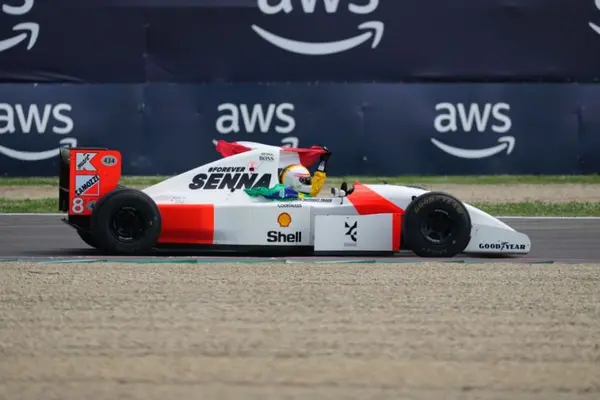 ¡A la leyenda! Vettel rindió homenaje a Ayrton Senna previo al GP de Emilia-Romagna