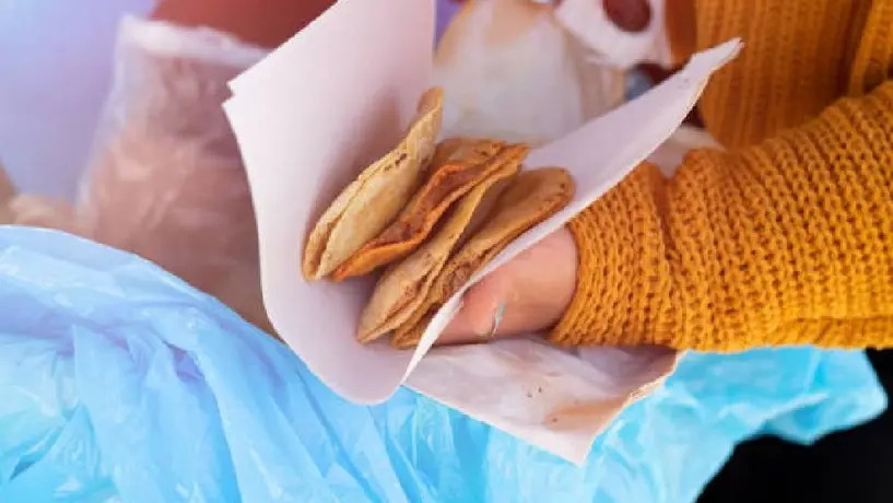 ¡Tlaxcala busca romper Récord Guinness preparando la mayor cantidad de tacos de canasta!