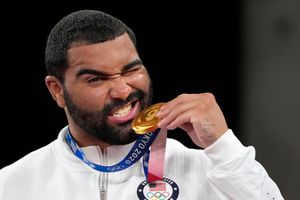 Oficial: Gable Stevenson se convierte en nuevo jugador de los Buffalo Bills