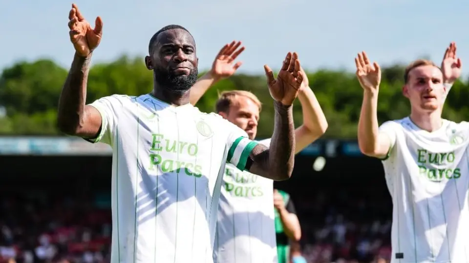 Sin Santiago Giménez, Feyenoord venció a NEC en la penúltima jornada de la temporada