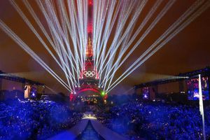 Fiscalía de París inicia investigación por amenazas de muerte al director de la Inauguración de París 2024