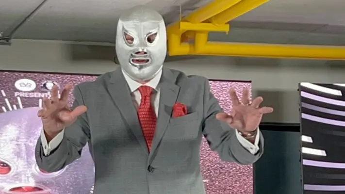 El Hijo del Santo se retirá de la Lucha Libre después de 42 años de carrera